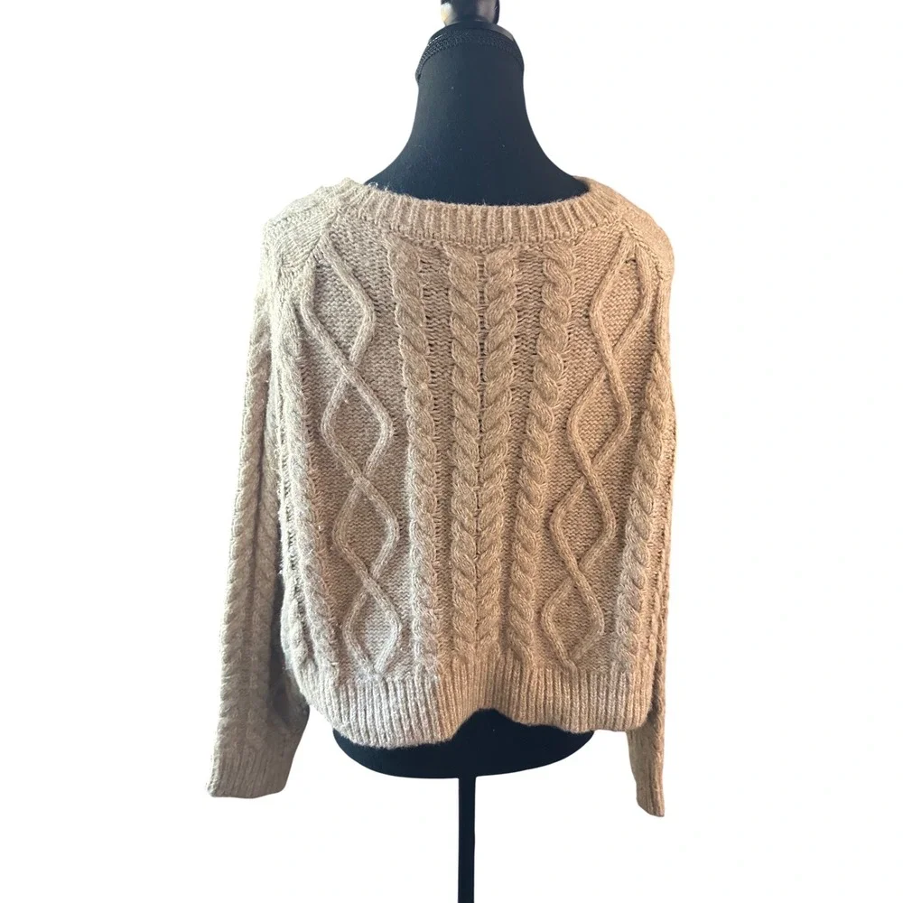 Happily Grey Knit Sweater Beige Textured Pullover Women's Size Medium - Picture 3 of 7
